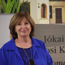 Író-olvasó találkozók, könyvbemutatók, irodalmi műsorok